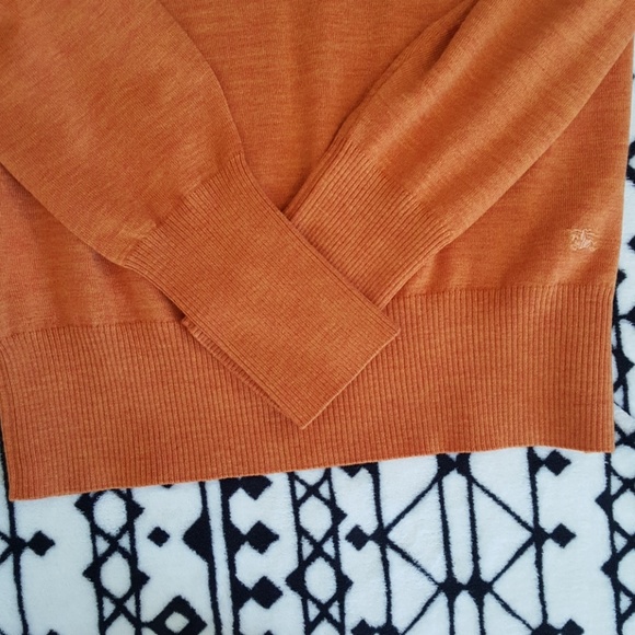 🍀SALE🍀Burberry Orange Sweater - Picture 4 of 8